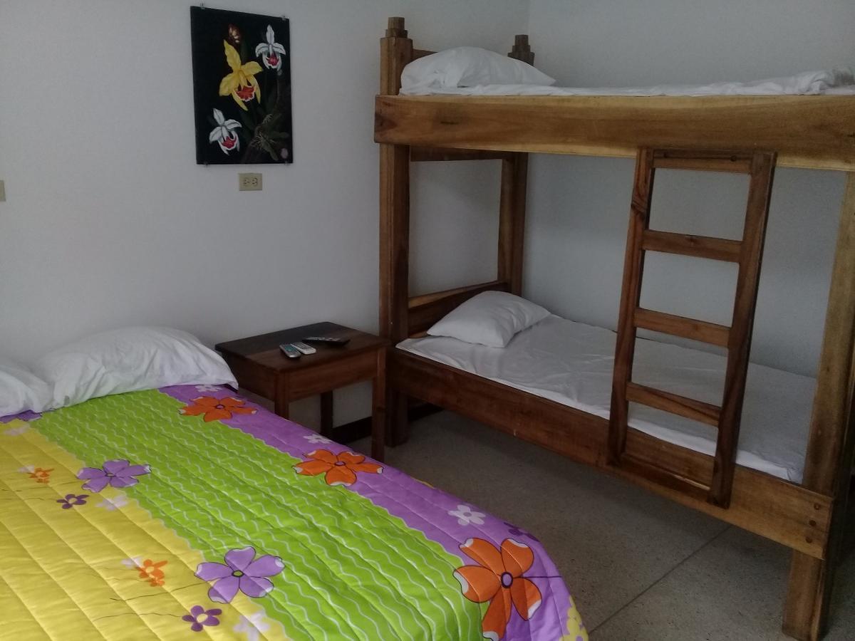 Hostel Quintonido Jarabacoa Eksteriør bilde
